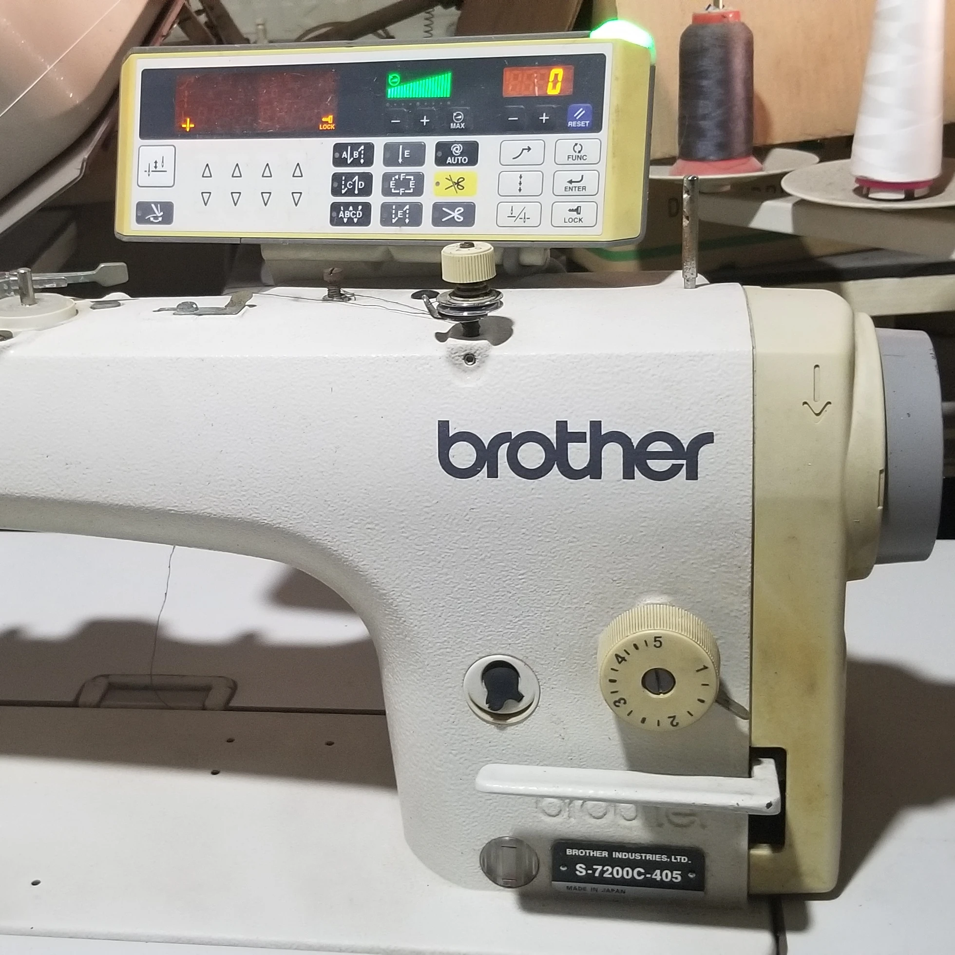 Industrial Brother 7200C used computerized lockstitch sewing machine