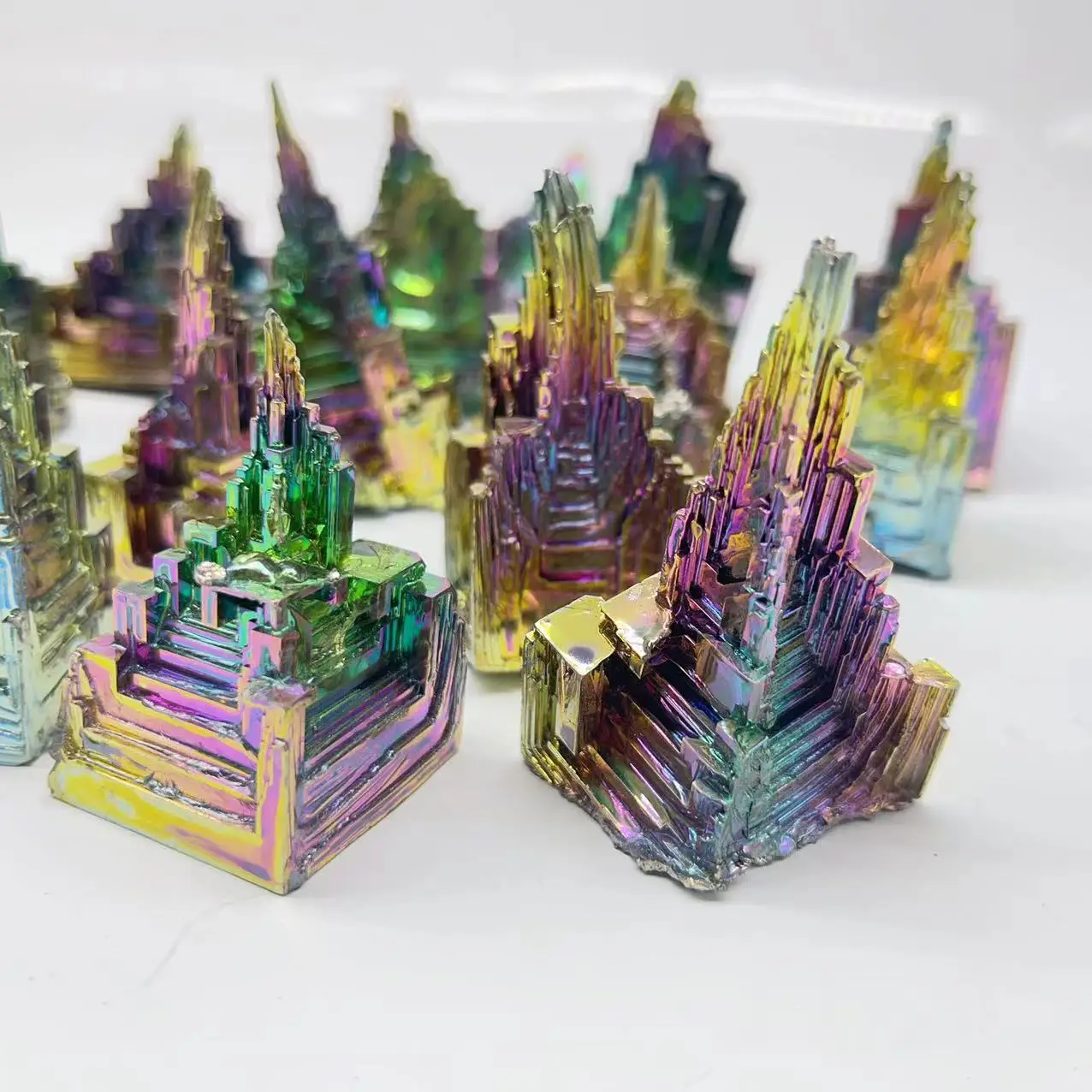 Wholesale Spiritual Healing Stone Colorful Bismuth Tower for Home Decoration and Holiday Gifts