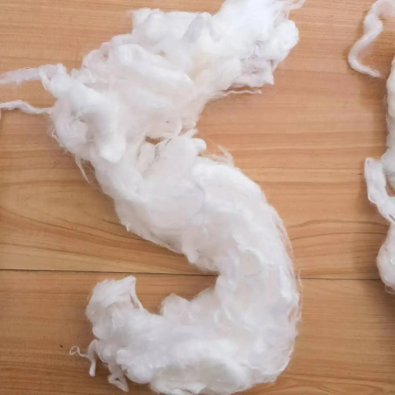 Hot selling flame retardant viscose rayon fiber 3.3 Dtex 60 MM