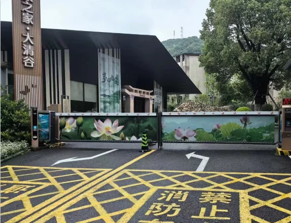 community automatic intelligent parking lot license plate recognition gate vehicle recognition advertising fence gate