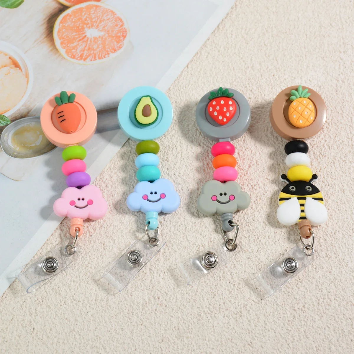 Cute Cartoon Silicone Beads Clouds Badge Reel For Holder With Alligator Clip Retractable ID Card For Doctors Nursing Accessories