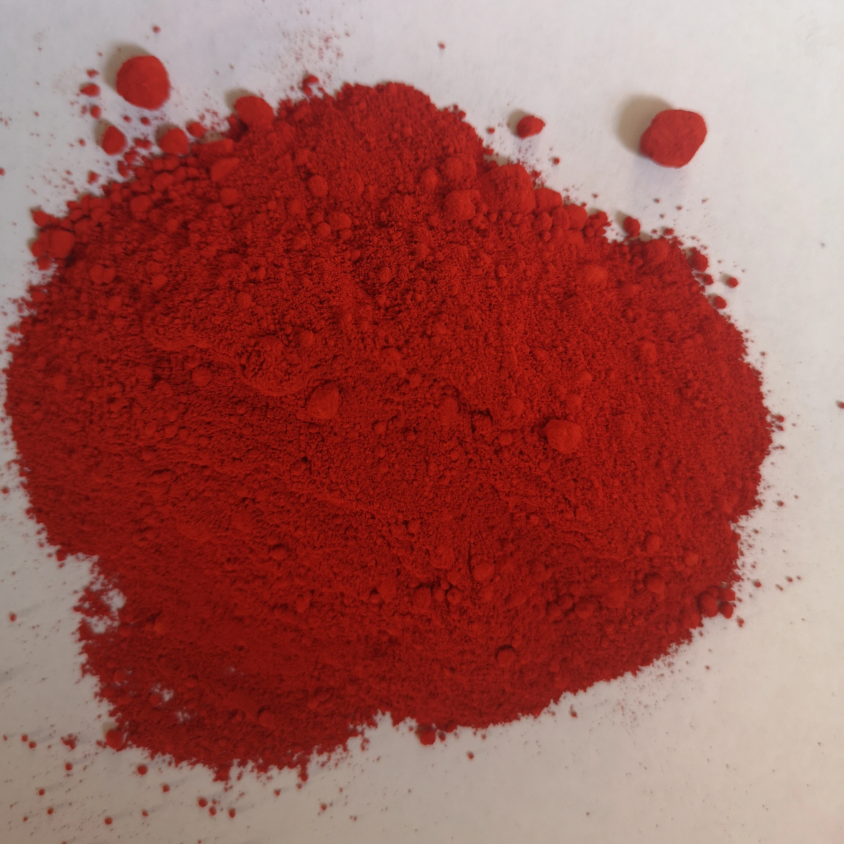 cas 20749-68-2 powder solvent red 135 dye