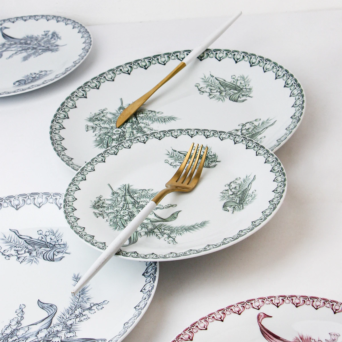 Cheap Porcelain Restaurant Plates Dish Set Plant Pattern Round Dinner Plate With Custom Logo