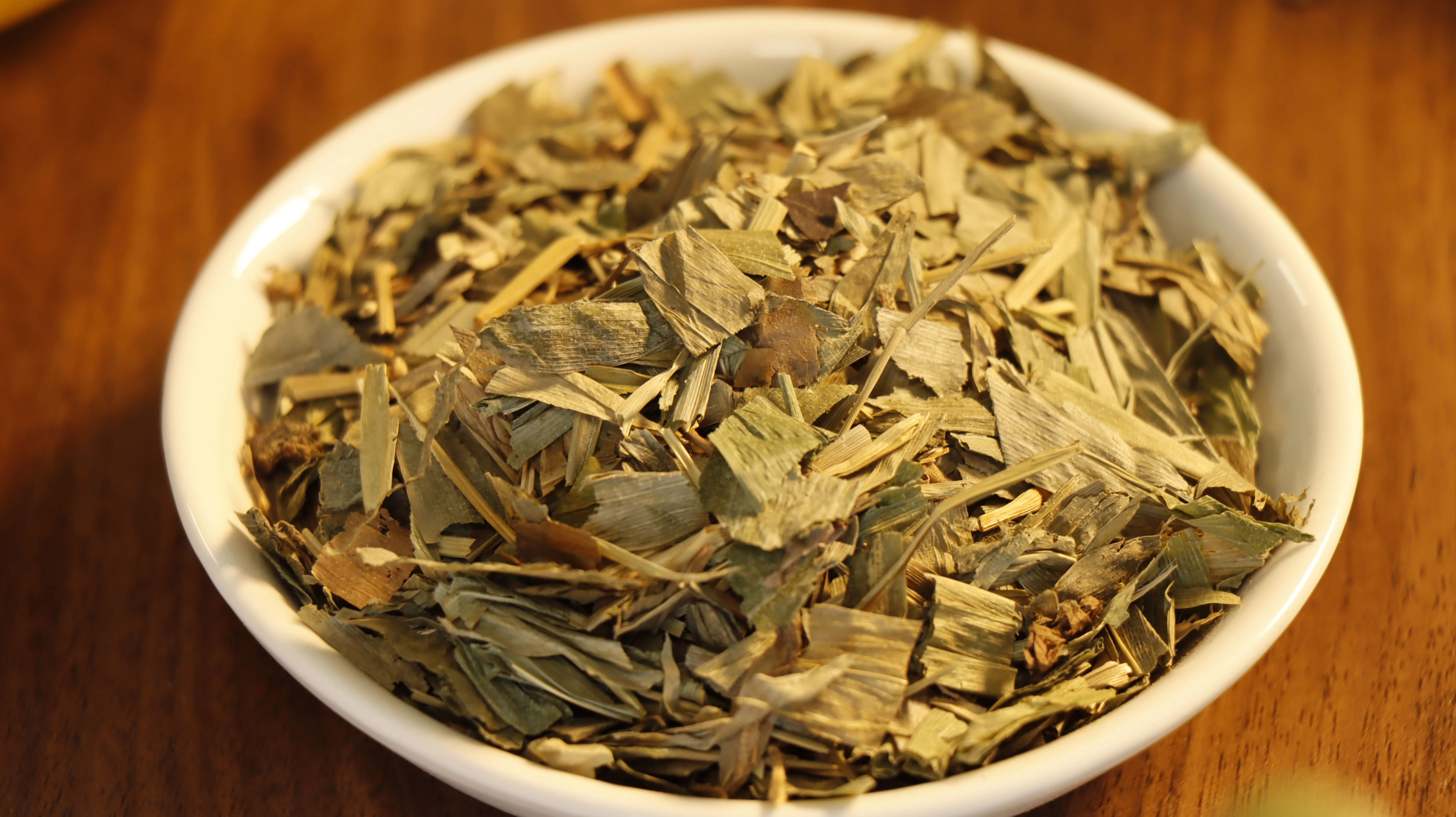 Dan Zhu Ye HERBA LOPHATHERI Raw Dried Herb and Seed Leaves Export Quality Spice in Oil Preserved Whole Powder Form for Sale