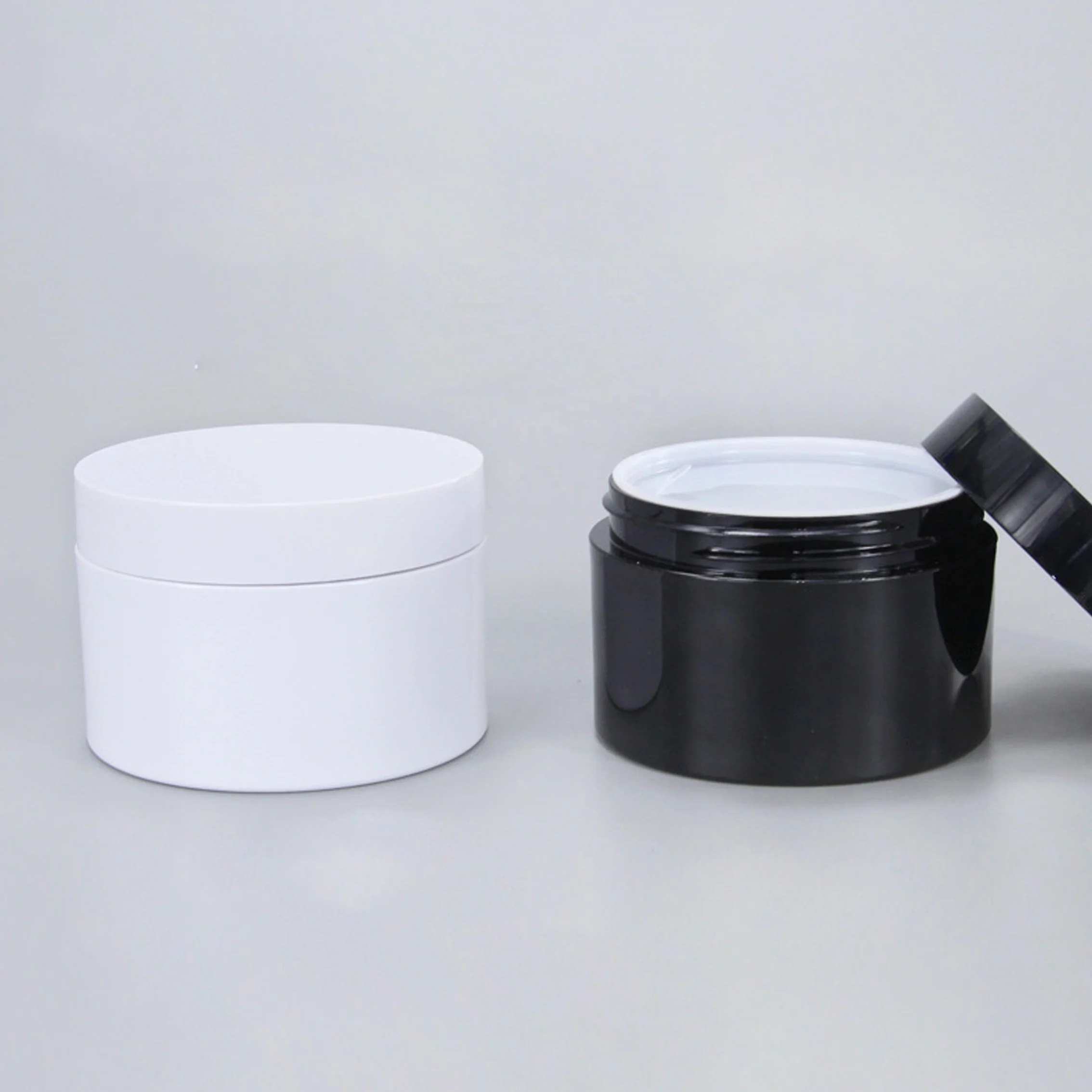 Wholesale Cosmetic Plastic PP White Cream Jar Cheap empty pp plastic sample jar