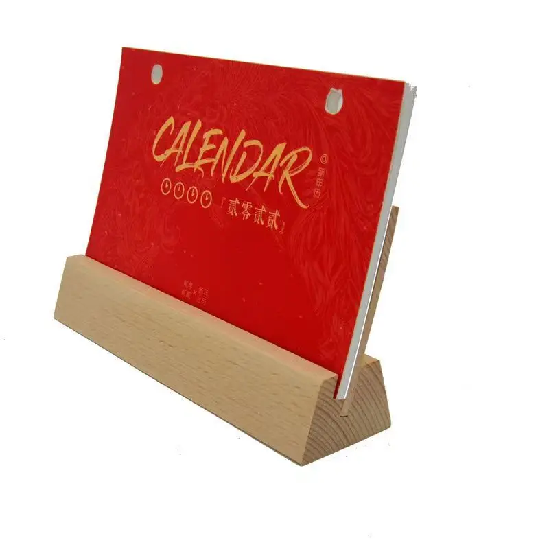 Деревянная подставка для открыток