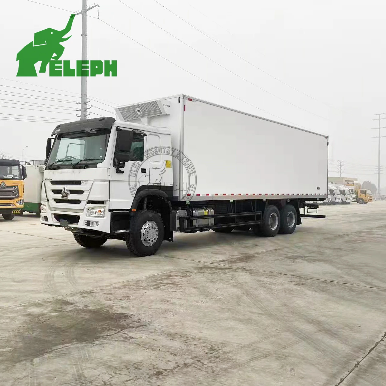 Cargo Body 371HP 6x4 Refrigerate Truck on Hot Sale