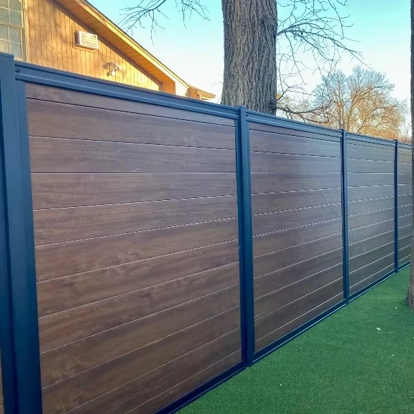 Farm chainlink wire machine for deck railing decorative gabion used fencing for sale double wire artificial leaf safety fence