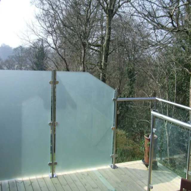 glass railing 10.png