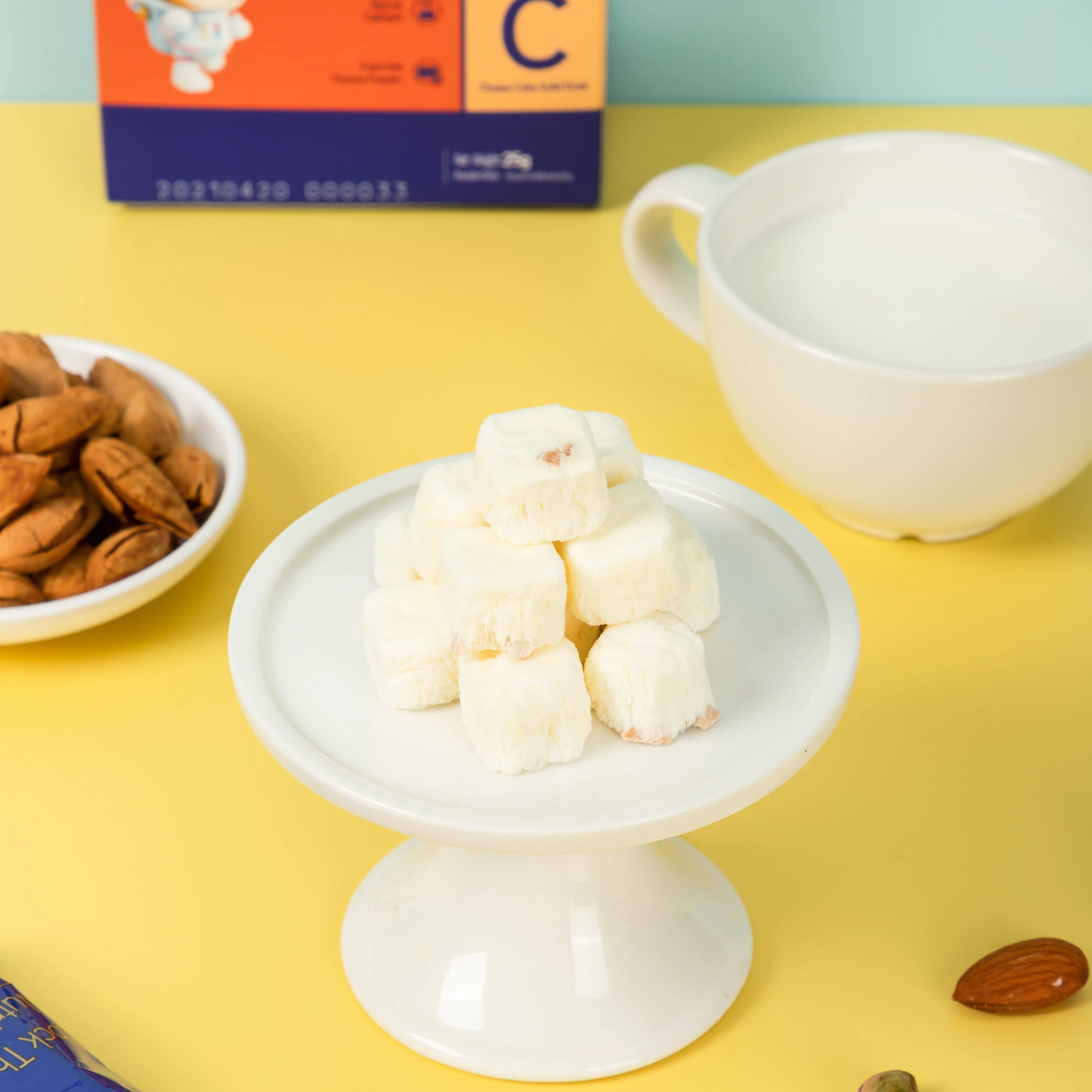 Gobestway Brand Snacks Healthy Cheese Food Instant Freeze Dried Cheese Snacks with Nuts