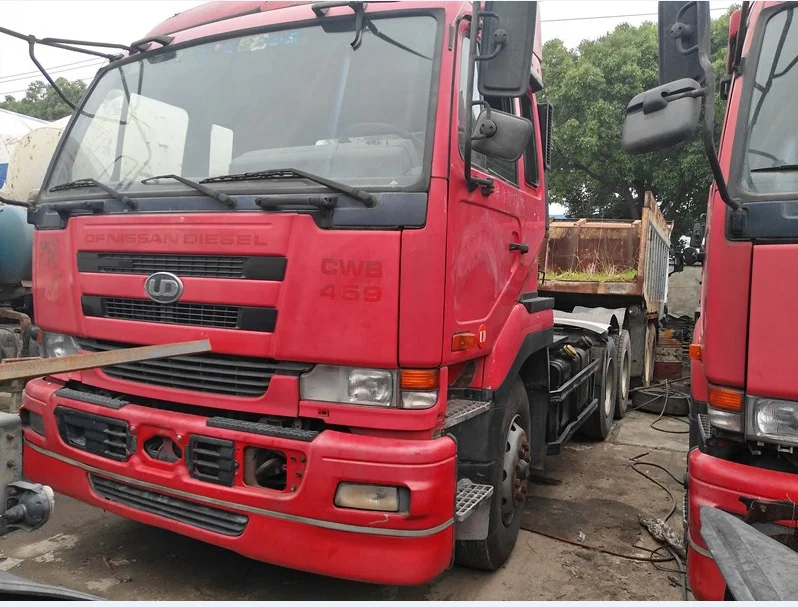 Good Condition Japan Transportation Tractor Truck 6x4 / Nisaan UD Truck