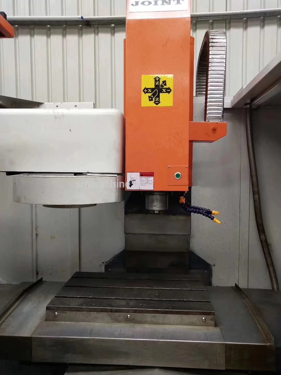  Б/у совместных жесткий направляющие образом Vmc-650 Fanuc системы вертикальный обрабатывающий центр с ЧПУ 3 оси станок горизонтально-800x420 мм