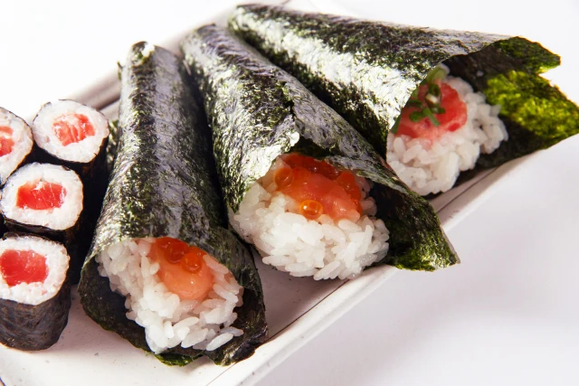 Japan seasoned dried bulk sushi nori seaweed price for onigiri