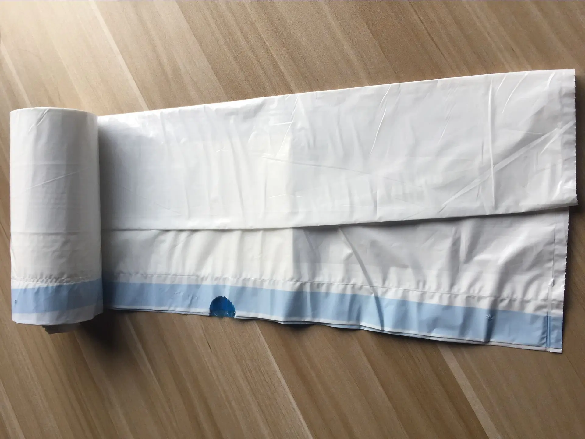 20 Count LDPE Portable Toilet Bags With Super Absorbent Pads Customized Commode Liners