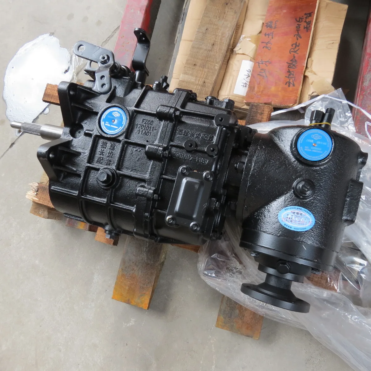 Good selling Trucks and cars Transmission Gearbox ZQS525B6D-RZ