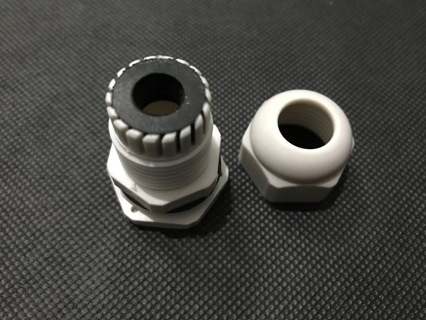 Plastic Longer Thread Type Nylon Cable Gland