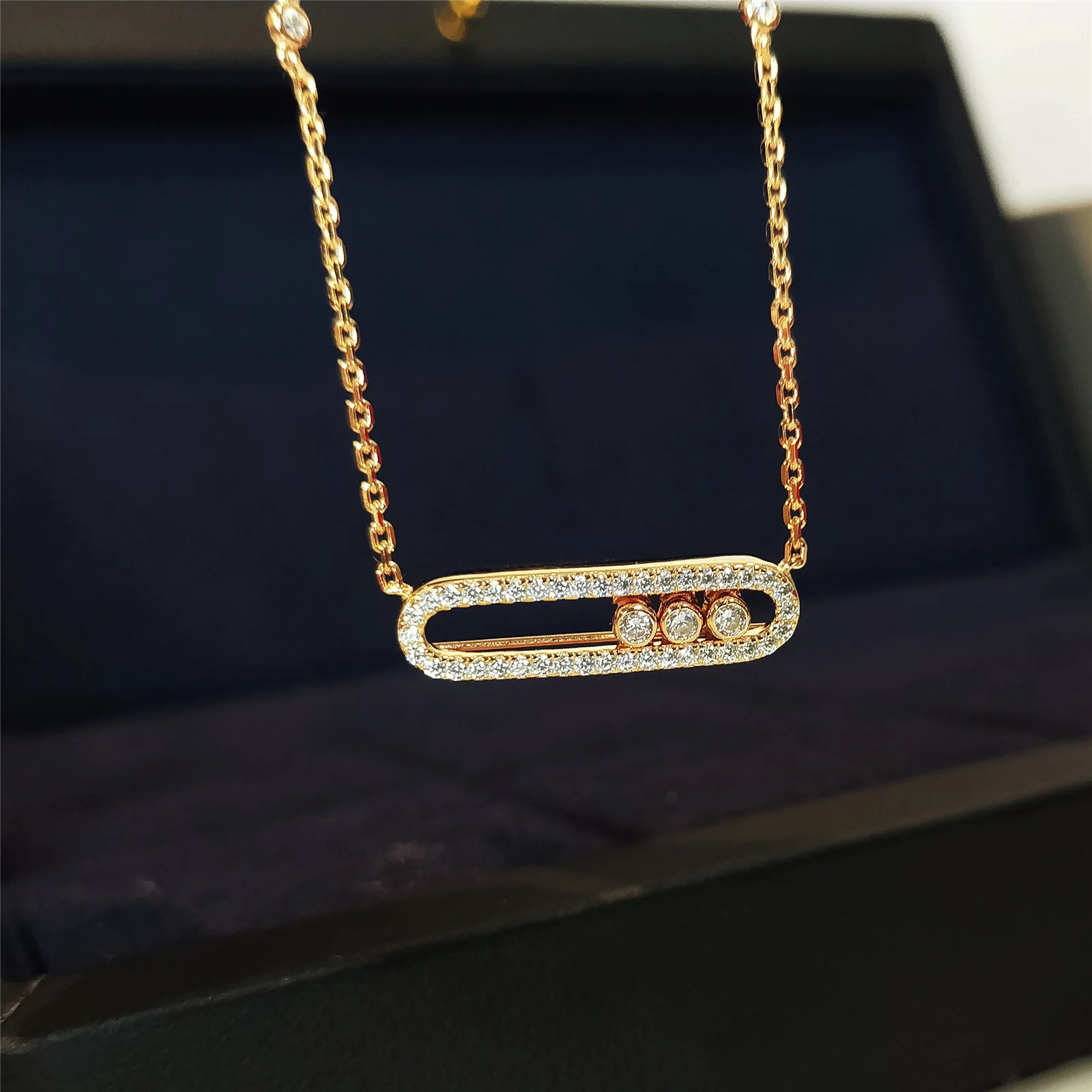 Aimgal fine jewelry  S925 sterling silver plated 18k gold three 5A high carbon diamond move collarbone chain