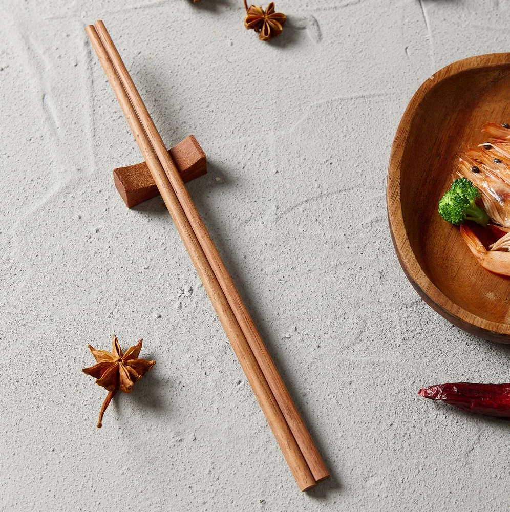 Custom Logo Modern Design Style Korean Style Reusable Fiberglass Chopsticks-Panda Shape Wood Natural Chopsticks Hotels Parties