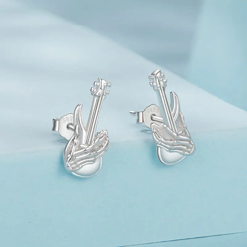 Factory 925 Sterling Silver Mini Skull Hand Bass Stud Earring Plated White Gold For Music Lover Original Fine Jewelry SCE1806