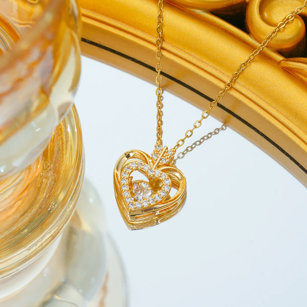 Fashion Zircon Love Moon Letter Bear Pendant Necklace Feather Bamboo Starfish Women Necklace Luxury Jewelry Accessories Gift