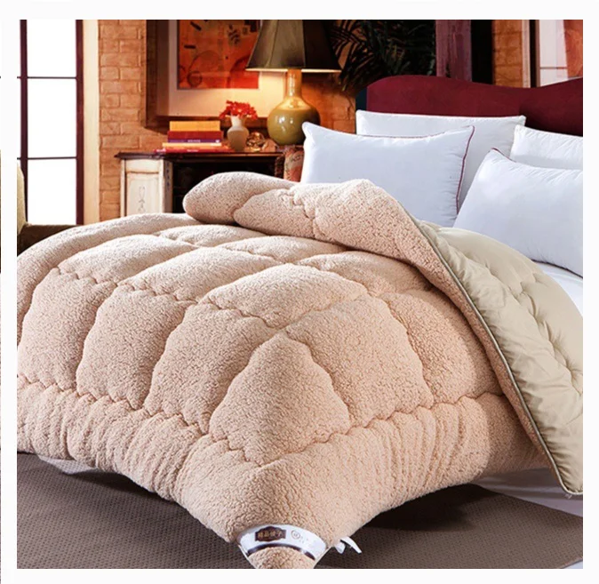Winter quilt  polyester comforter velvet silk quilt for home bed sleeping
