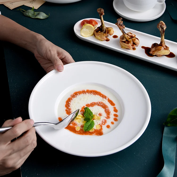 China suppliers wholesale white cheap custom different dinnerware airlines