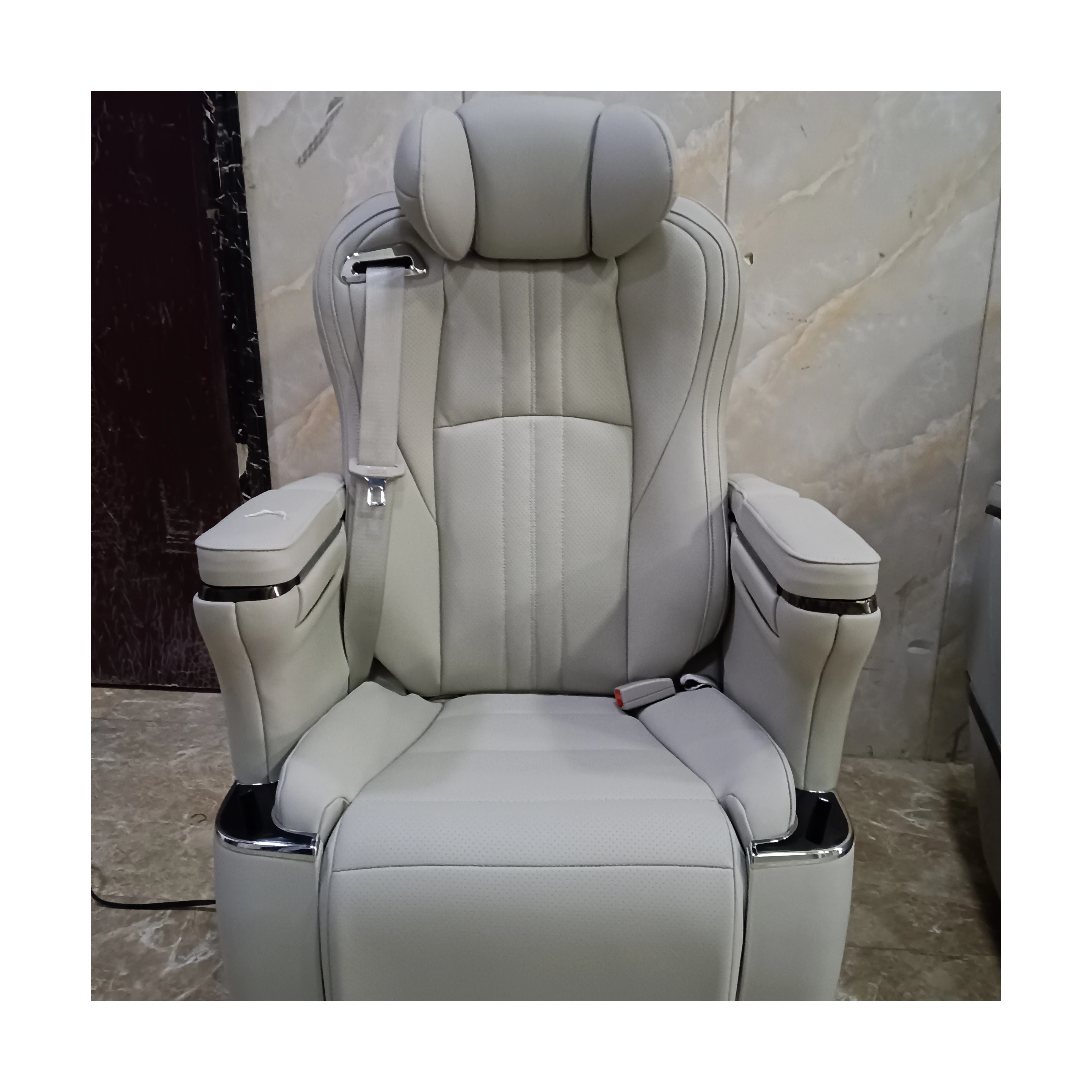 Customized VIP Alphard Modified Multifunctional Auto Comfortable Business Van Car Seats