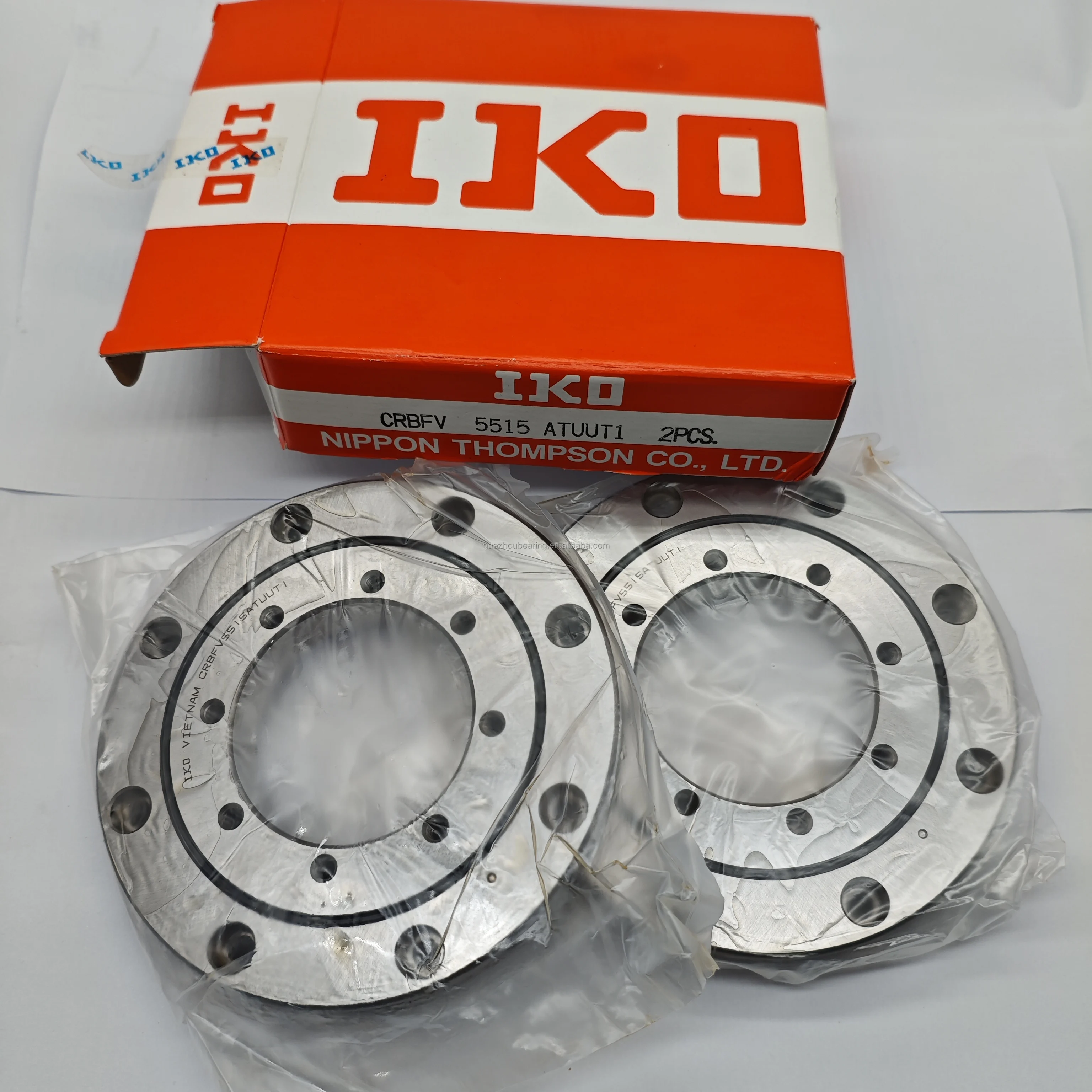 Original IKO Cross Roller Bearing CRBF8022A CRBF8022AD CRBF8022AUU CRBF8022ADUU