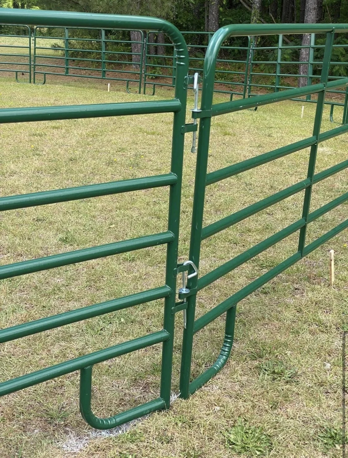 2023 High Quality Horse Corral Farm Fence Panels Cattle Panel On Farm