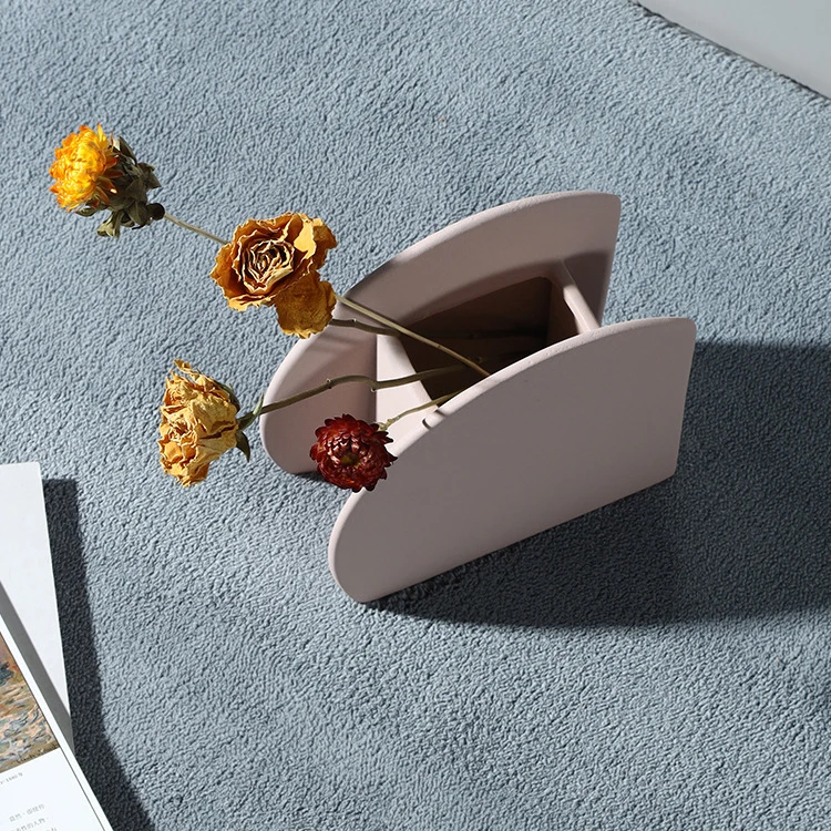 Promotion 30% off Minimalist outdoor decorative vases brusque glazed matte geometric concrete vase