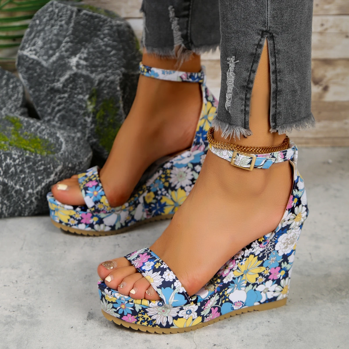 Shoe manufacturer heeled sandals 2024 ladies sandals photo beach sandals for women