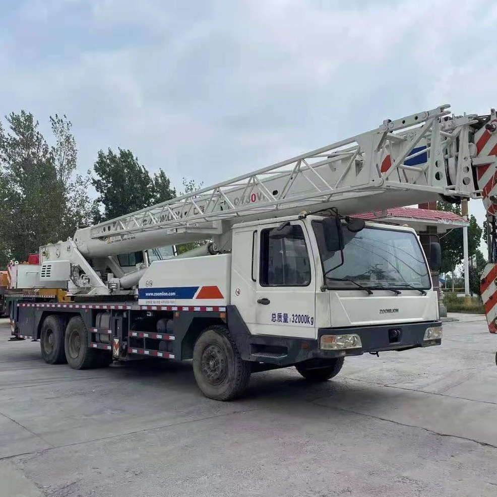 Подержанный гидравлический кран ZOOMLION 30 тонн, Китай