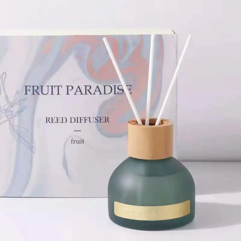 Wholesale Customised Round Glass Bottle Floral  Air Fresheners Home Decoration Perfume Reed Diffuser With Sticks