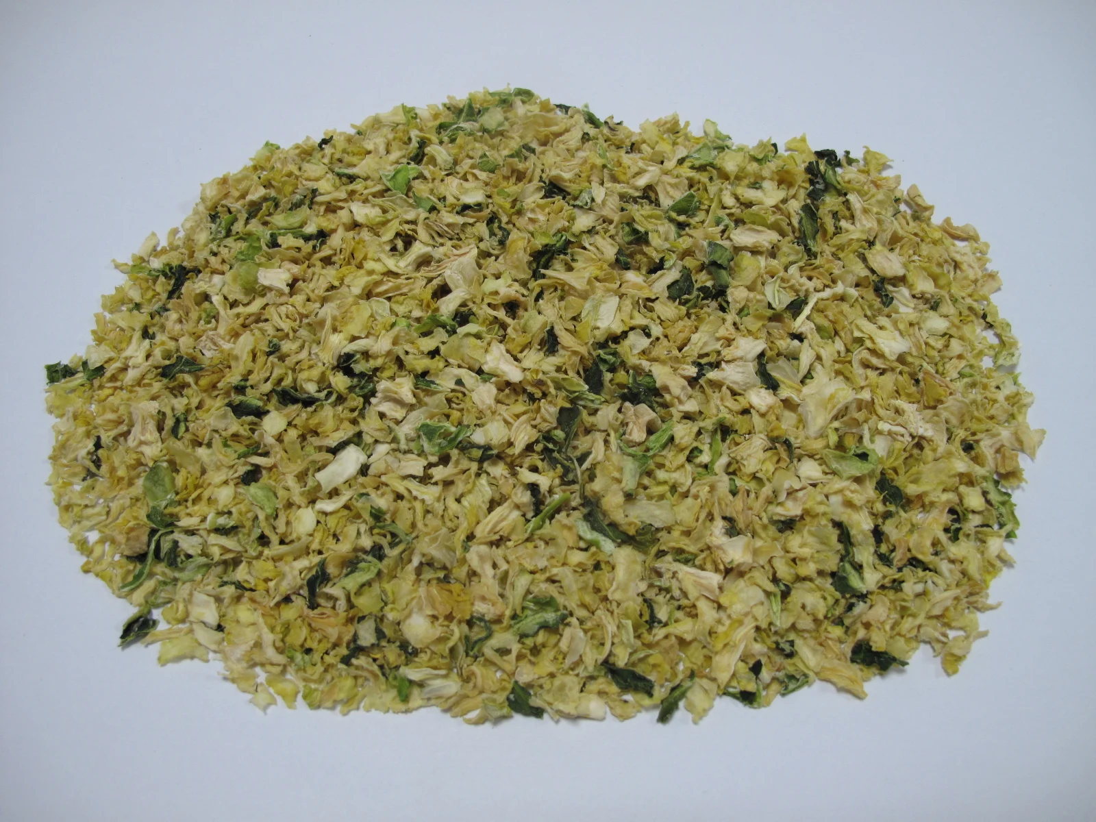 Air Dried Dehydrated yellow white Cabbage Flakes chinese cabbage