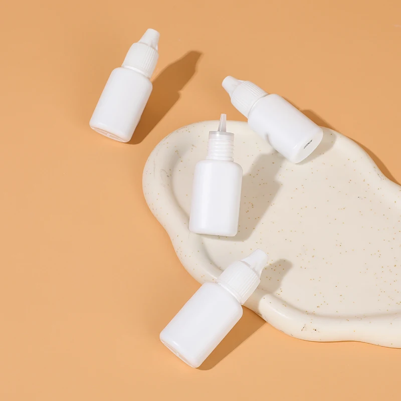 Hollyren Low Humidity Eye Lash Glue Latex Free Colle a Faux Cil Korea Black Waterproof Adhesive For Lash Ribbon