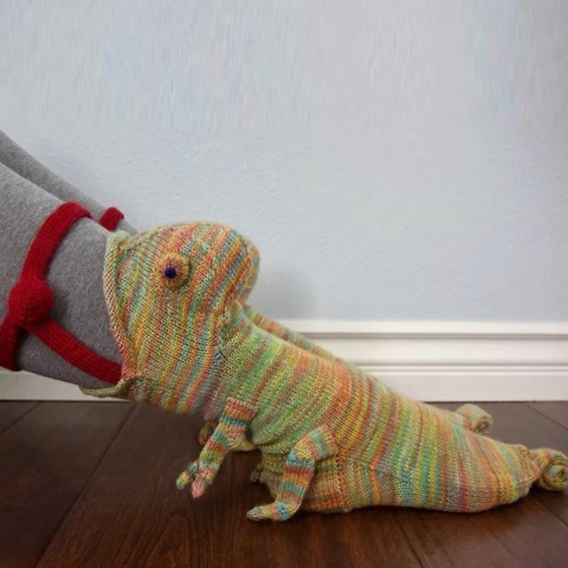 Spot indoor knitted crocodile sock designer animal home slipper socks Fashion cartoon medium tube floor funny socks