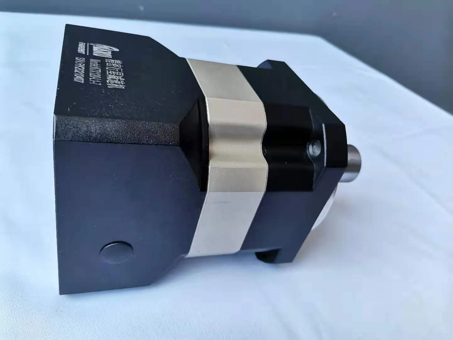 Straight gear reducer planetary gear reducer iron Automatic equipment