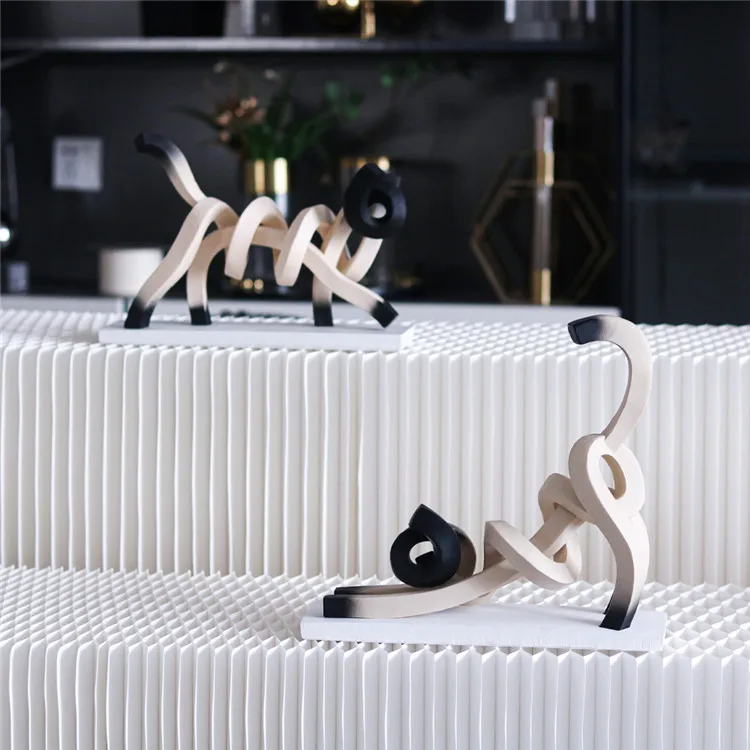 Meijian Creative Luxury Animal Line Cast Resin Home Decoration Ornament for Living Room or Office