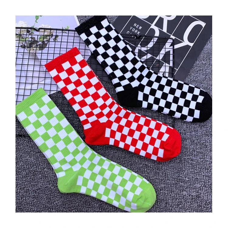 Custom Logo Fashion Men Hip-Hop Street Style Plaid Socks Unisex Skateboard Athletic Socks