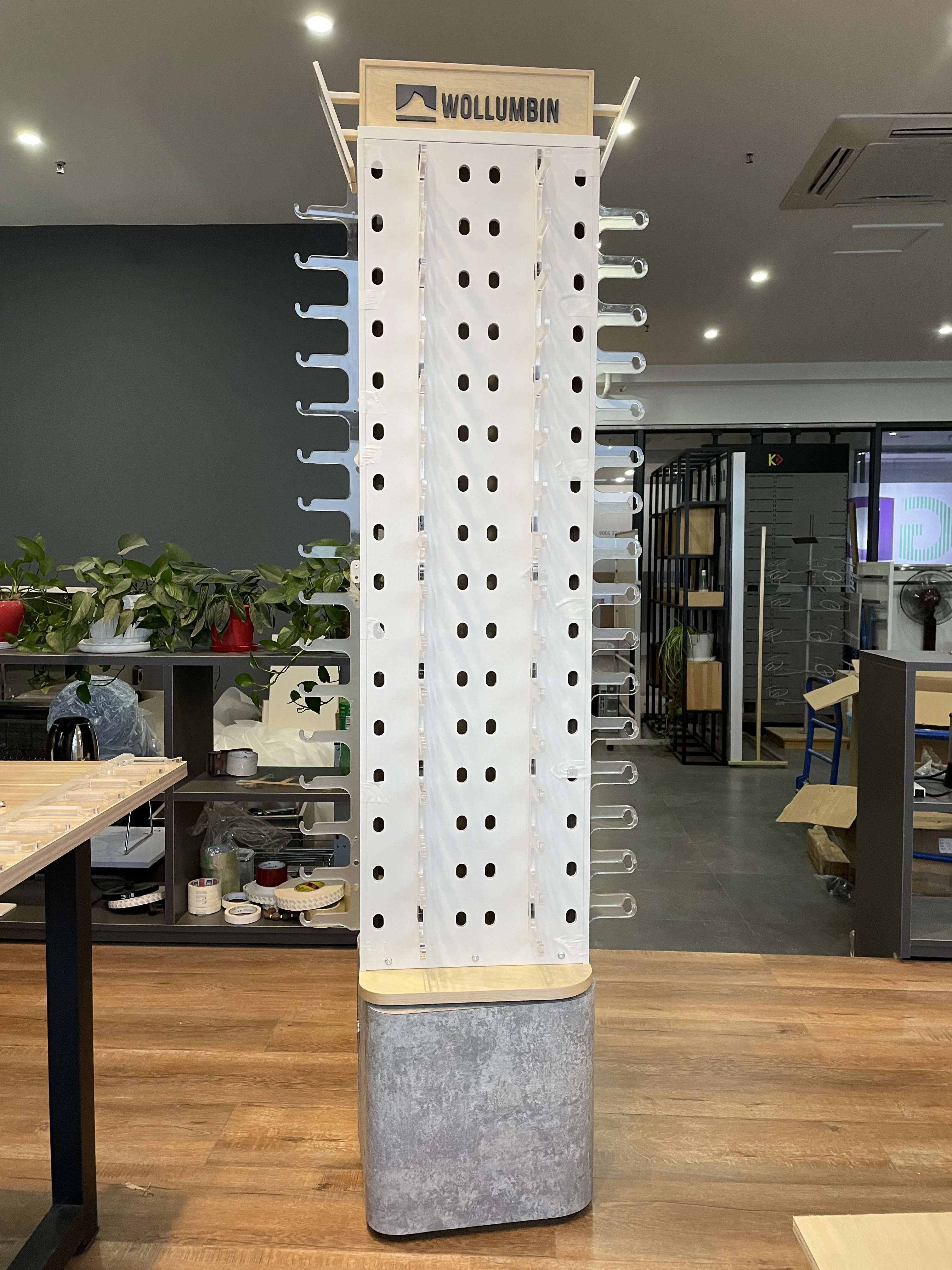 Подставка для солнцезащитных очков