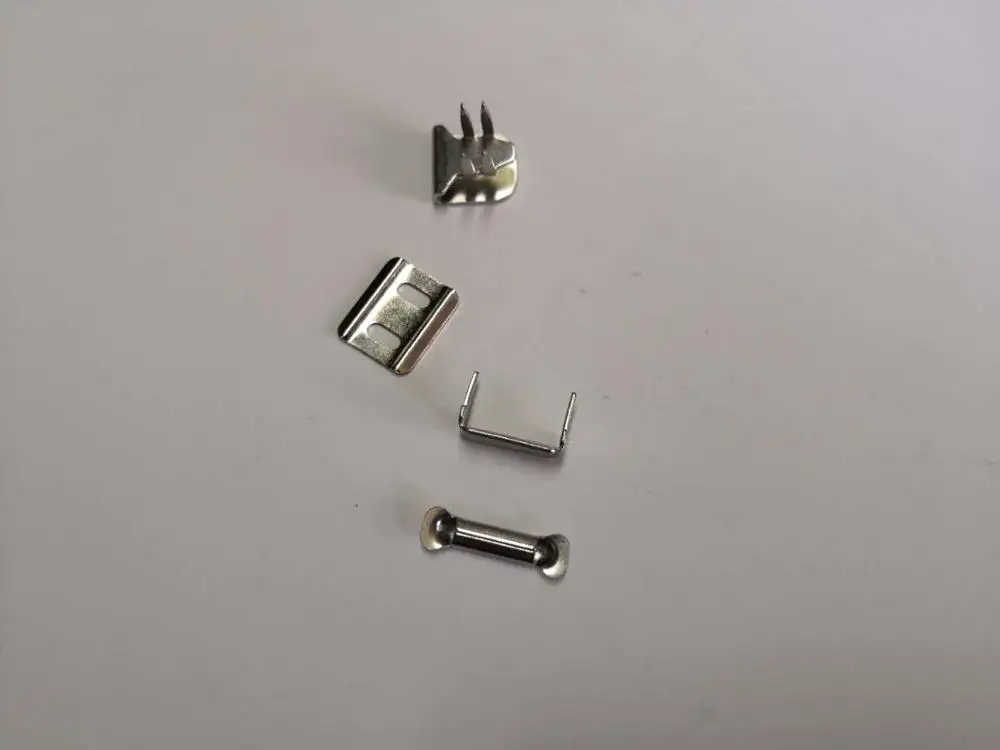 metal hook and bar closure