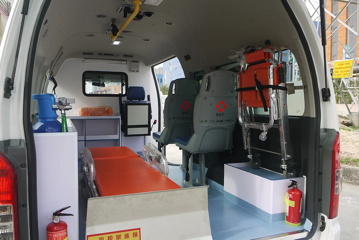 Машина скорой помощи FOTON G7 медицинская помощь при первой