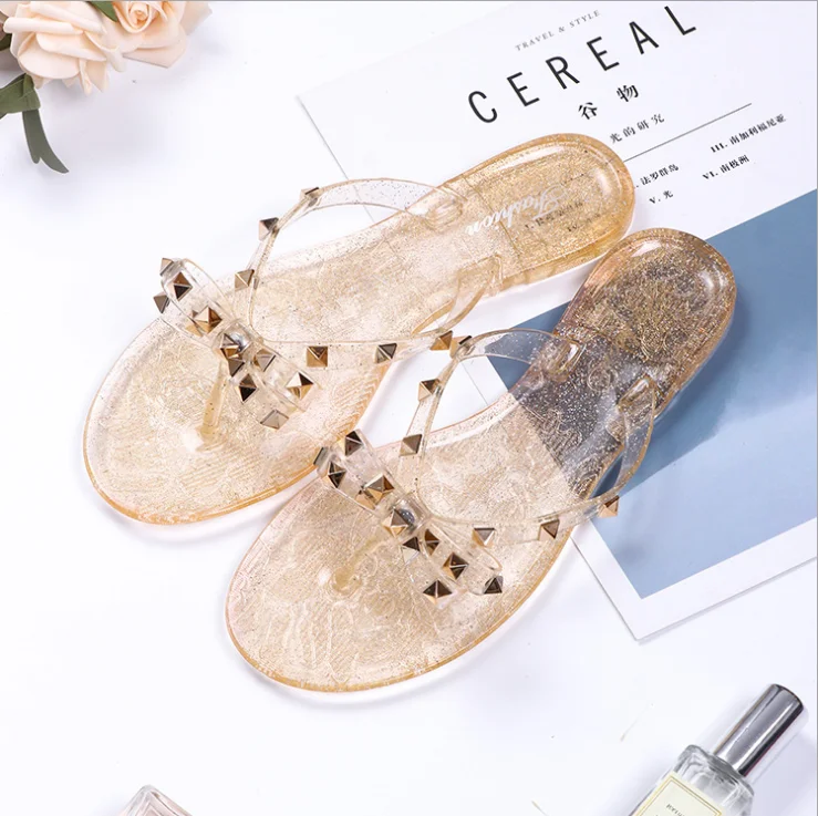 Sandals Shoes 2019arrivals Lady flat plastic sandals jelly shoes Rivet clip toe slippers R001 SlippersFlat Sandals