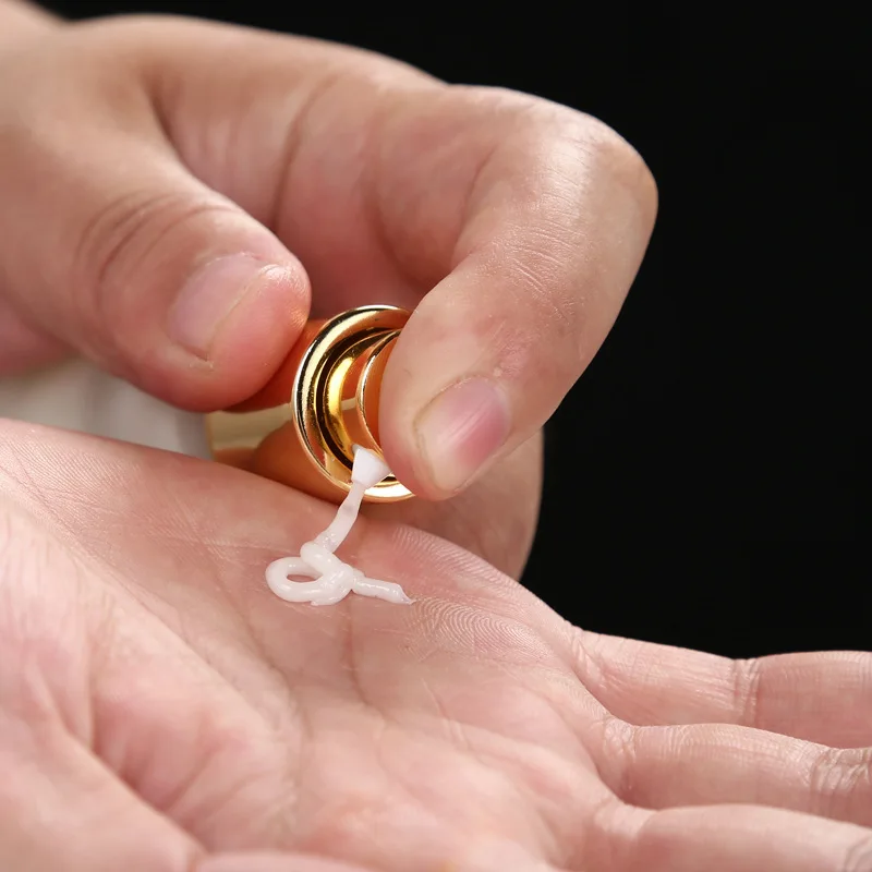 Cosmetic Packaging 5ml 10ml 15ml 30ml 50ml 100ml Empty Frosted Perfume Fine Mist Glass Spray Bottle With Gold Sprayer