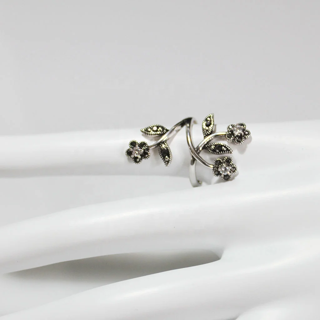 Stylish Silver Plated  Long Finger Rings Flower with Black Diamonds and Zircon