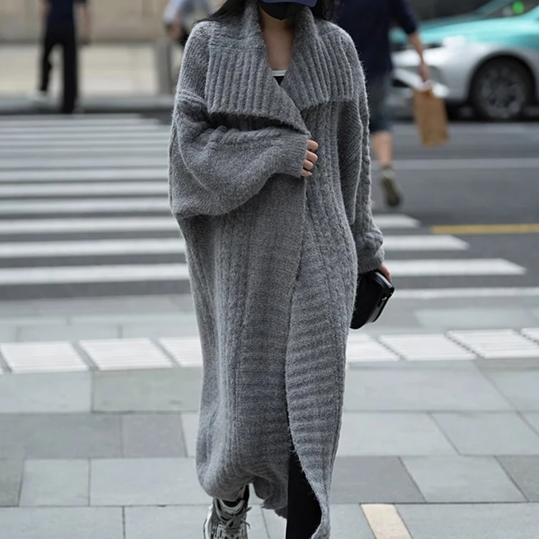2023 New arrival long sleeve turndown collar cable knit super long women thick sweater coat