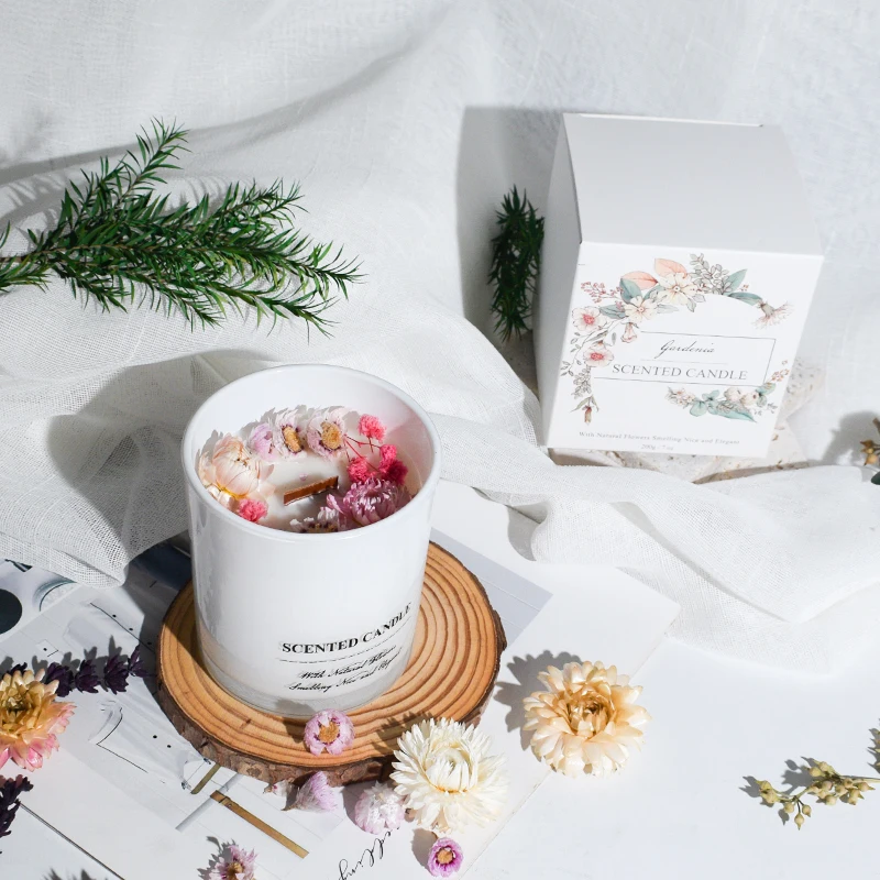 Custom Logo Wholesale Christmas Gift Natural Exquisite Luxury Dried Flower Scented Candle For Hotel And Apartment