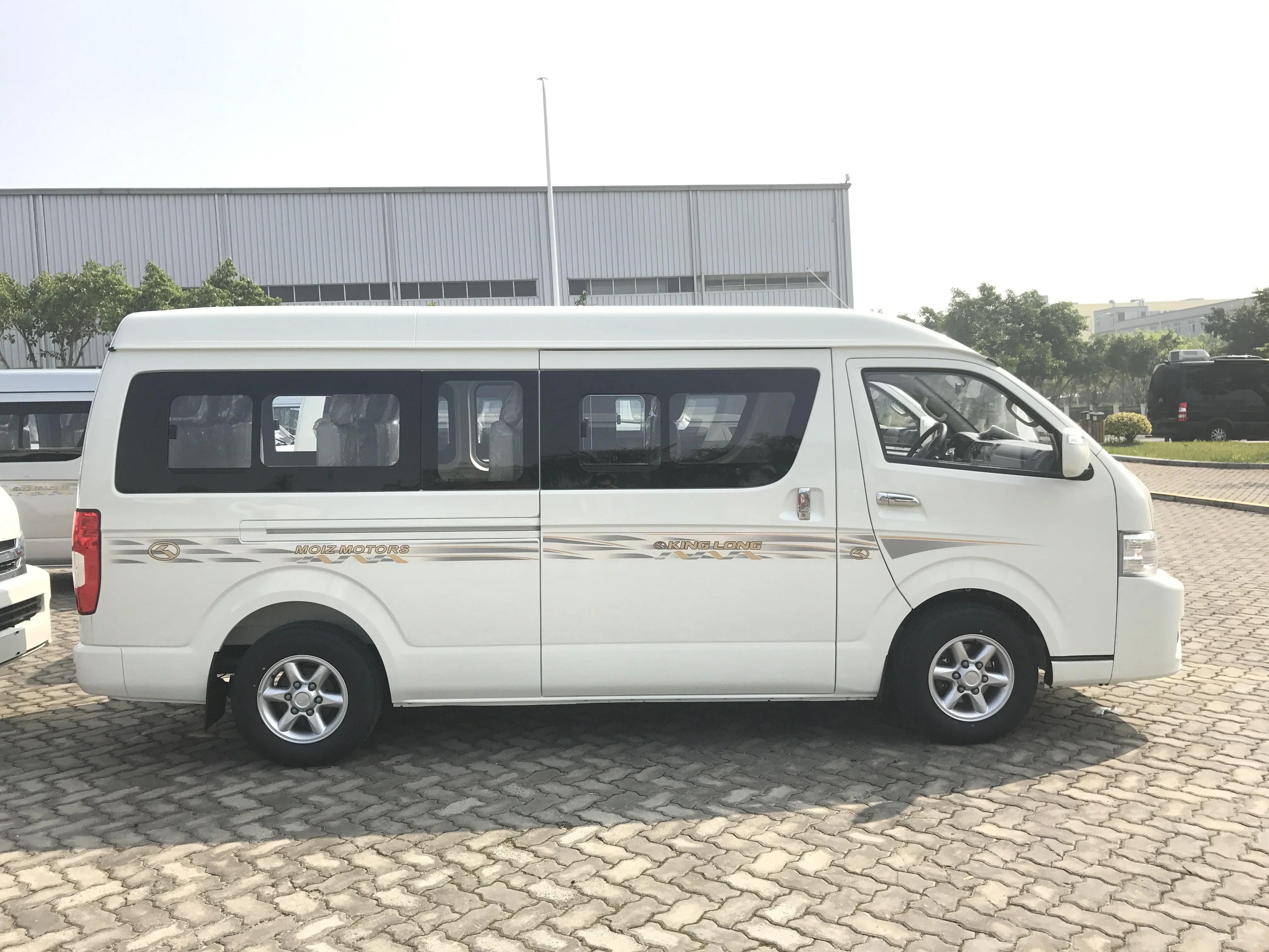 Очень дешевый мини-автобус toyota coaster King длинный автобус с золотым Драконом Подержанный для продажи