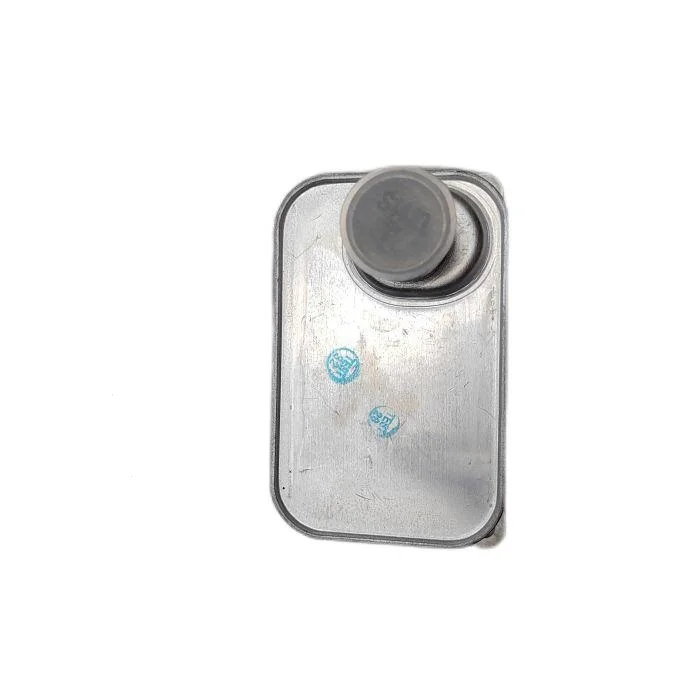 WLBTR High Performance Oil Cooler 06J117021D For Audi A3 8P1 Cabriolet A4 8K2 B8 Seat LEON 1P1