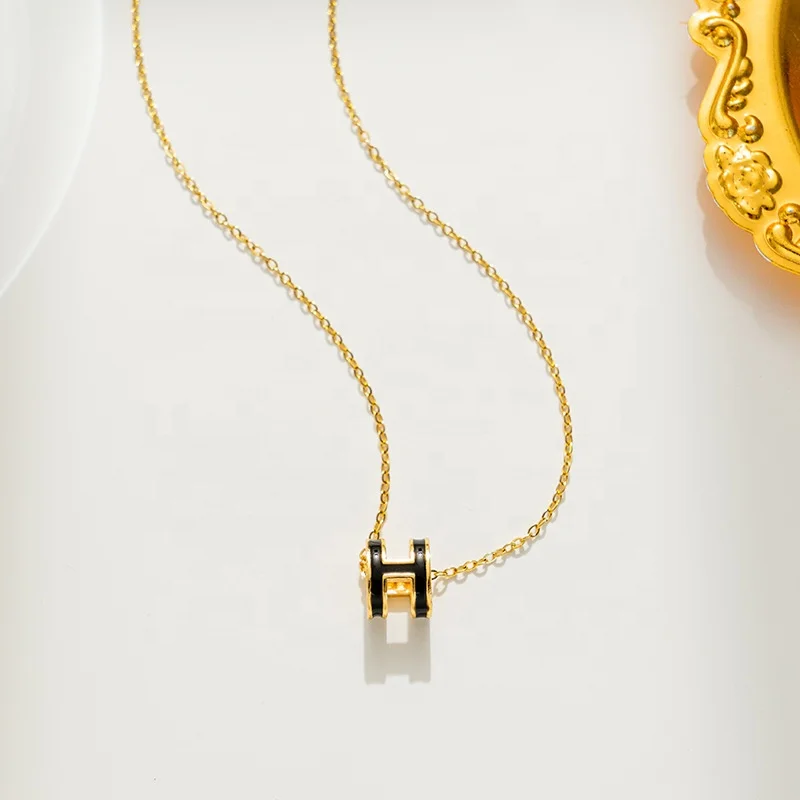 European Jewellery INS Non Tarnish Free Jewelry Red Enamel H Name Necklace Plating Rose Gold Stainless Steel Letter H Necklace